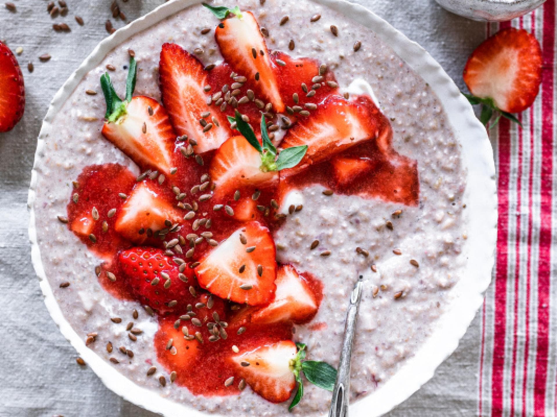 Overnight Oats mit Erdbeeren Overnight Oats mit Erdbeeren