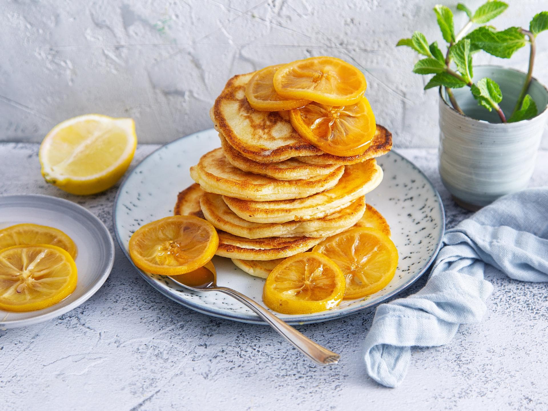 Zitronen-Pancakes mit Ricotta Zitronen-Pancakes mit Ricotta