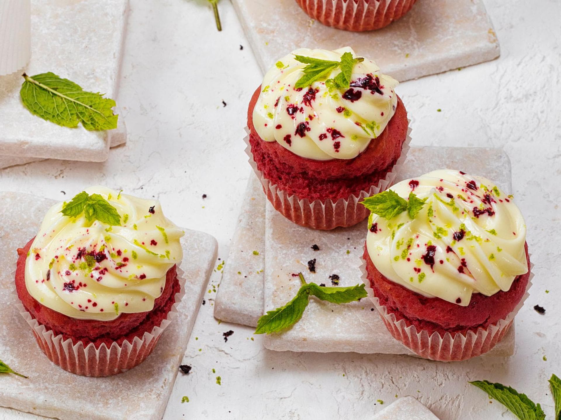 Red Velvet Cupcakes Red Velvet Cupcakes