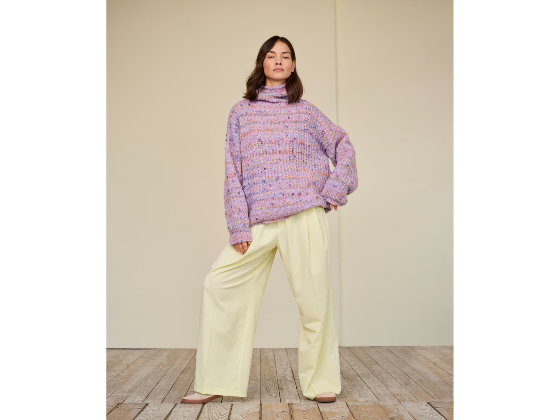 Kostenlose Strickanleitung für den Funfetti-Pullover von Lana Grossa Model in Funfetti-Pullover von Lana Grossa