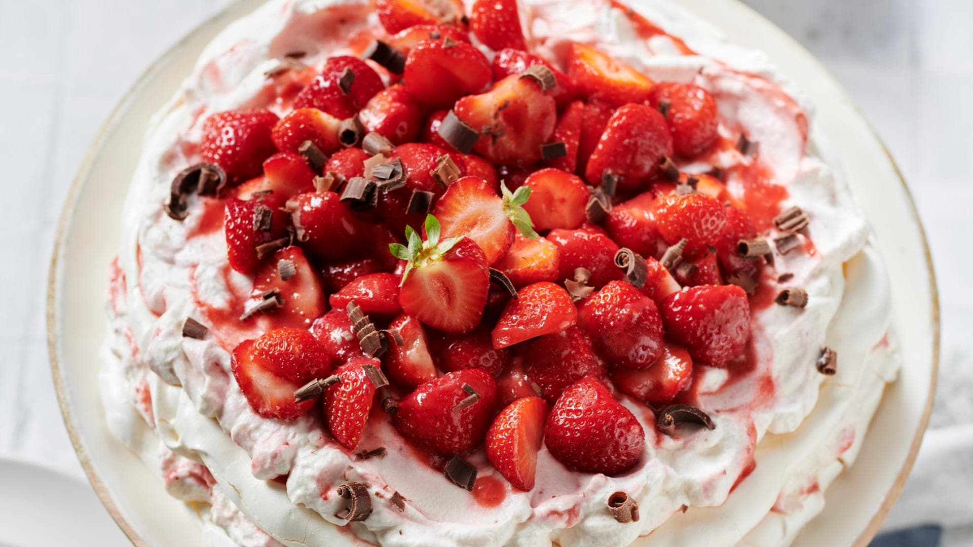Erdbeer-Pavlova-Torte Erdbeer-Pavlova-Torte