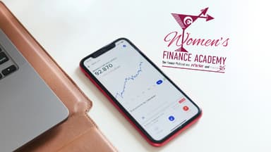 In der 4. Folge sprechen unsere Expertinnen über das Thema Anlageklassen. FÜR SIE Women's Finance Academy Podcast - Folge 4