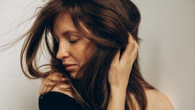 Frau mit gesundem Haar Frau mit gesundem Haar