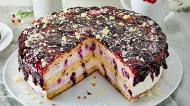 Frischkäsetorte mit Blaubeeren Frischkäsetorte mit Blaubeeren