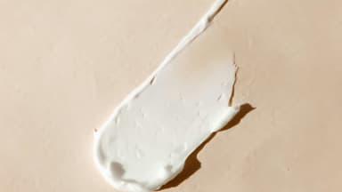 Sonnencreme die nicht klebt und fettet? Ich verrate Ihnen meinen Drogerie-Liebling Sonnencreme die nicht klebt und fettet