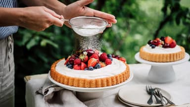 Sommertorten backen wie vom Profi Sommertorten backen wie vom Profi