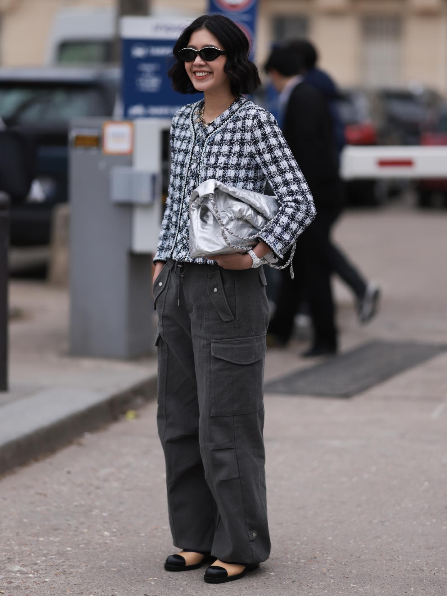 Welche Schuhe zu weiten Hosen?  Weite Hose mit Ballerinas kombiniert