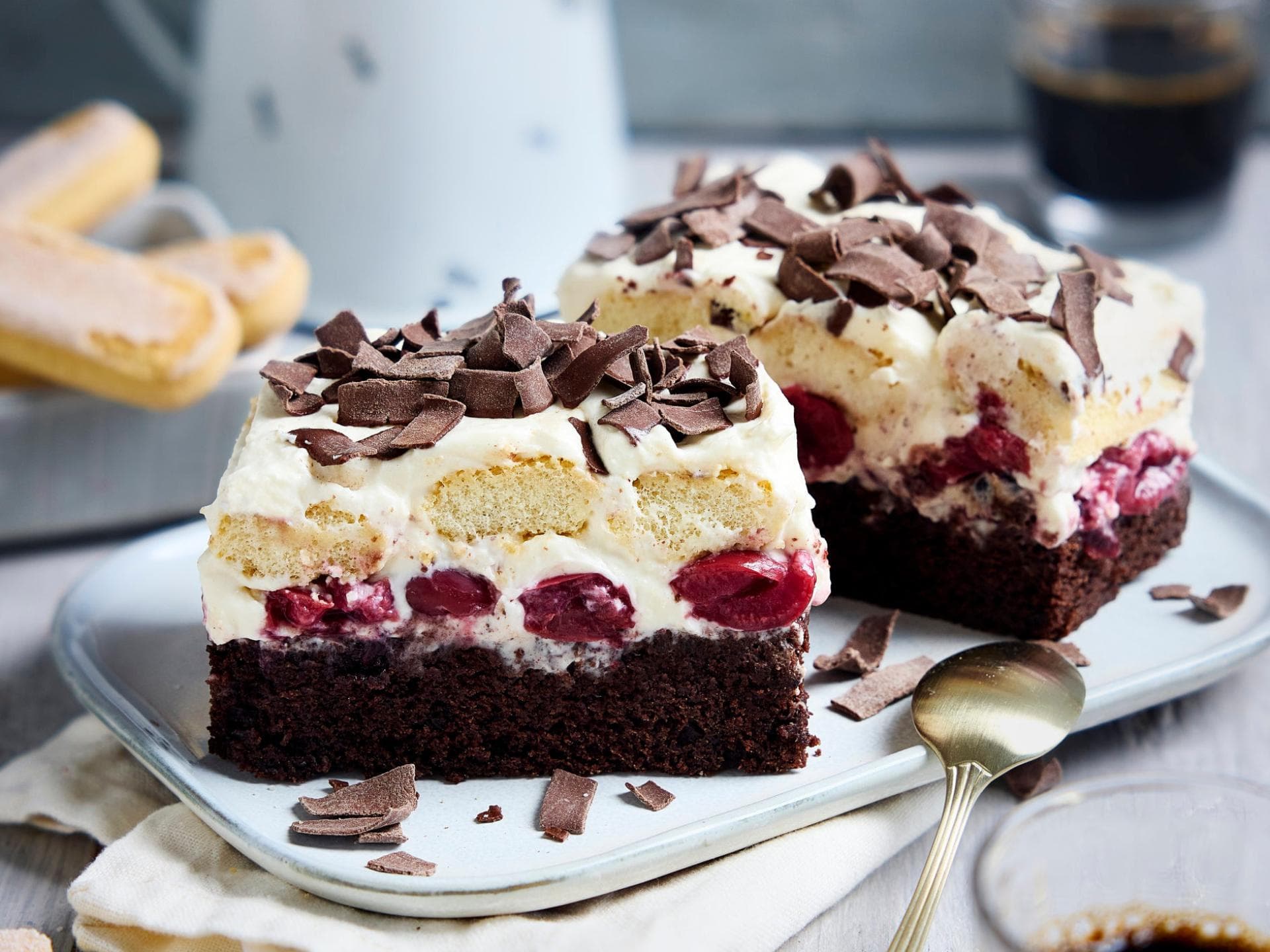 Kaffee-Kirsch-Schnitten Kaffee-Kirsch-Schnitten