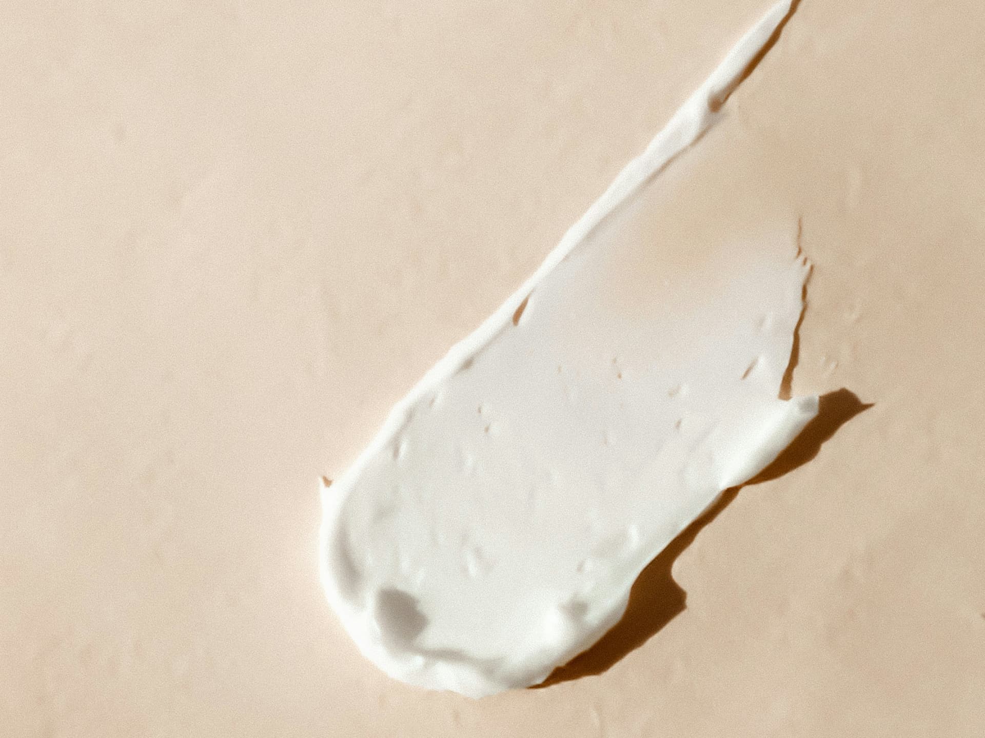 Sonnencreme die nicht klebt und fettet? Ich verrate Ihnen meinen Drogerie-Liebling Sonnencreme die nicht klebt und fettet